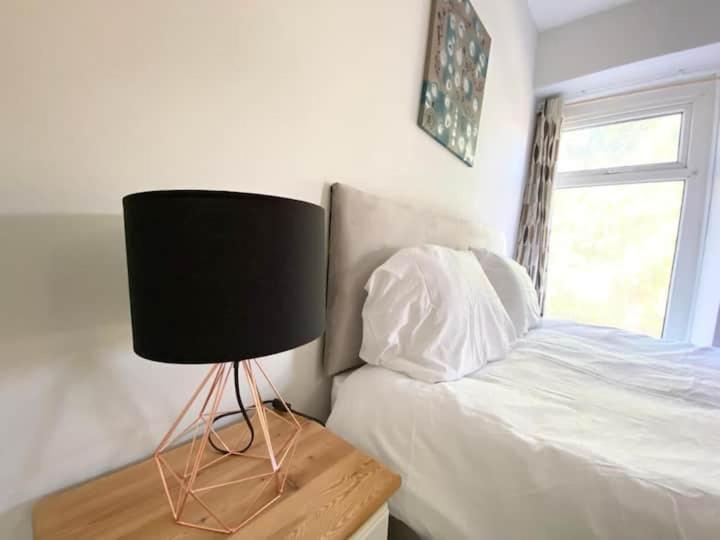 Homestay Budget Share Facilities R3 Swansea